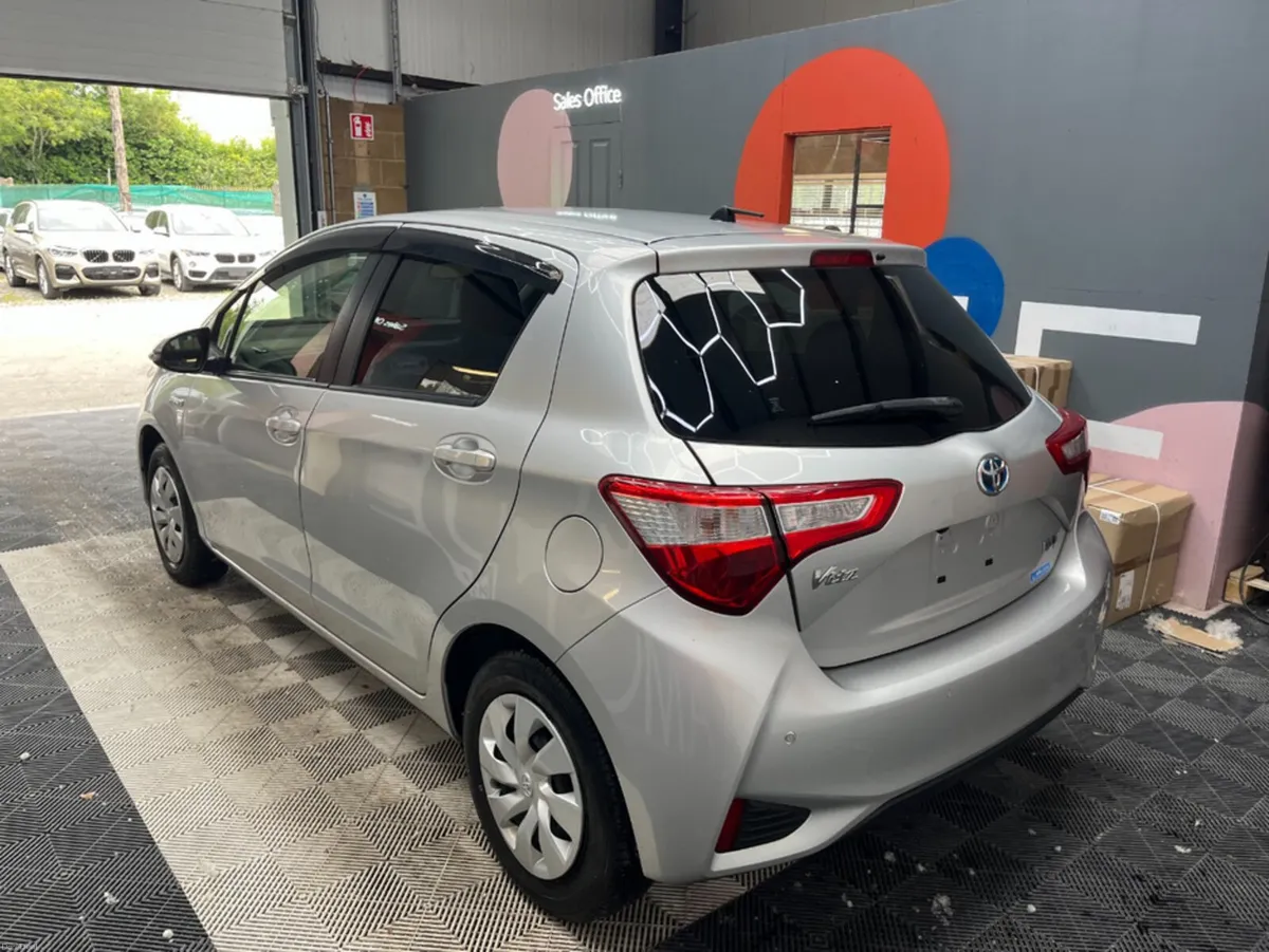 Toyota Vitz 2019 TOYOTA VITZ HYBRID F 1.5 AUTOMATI - Image 4