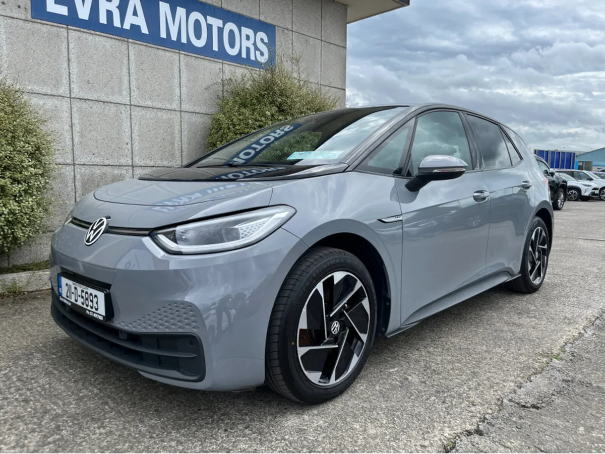 Volkswagen ID.3 PRO FAMILY 58KWH ELECTRIC //PANORA - Image 5