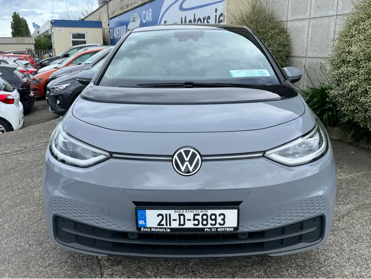 Volkswagen ID.3 PRO FAMILY 58KWH ELECTRIC //PANORA - Image 3
