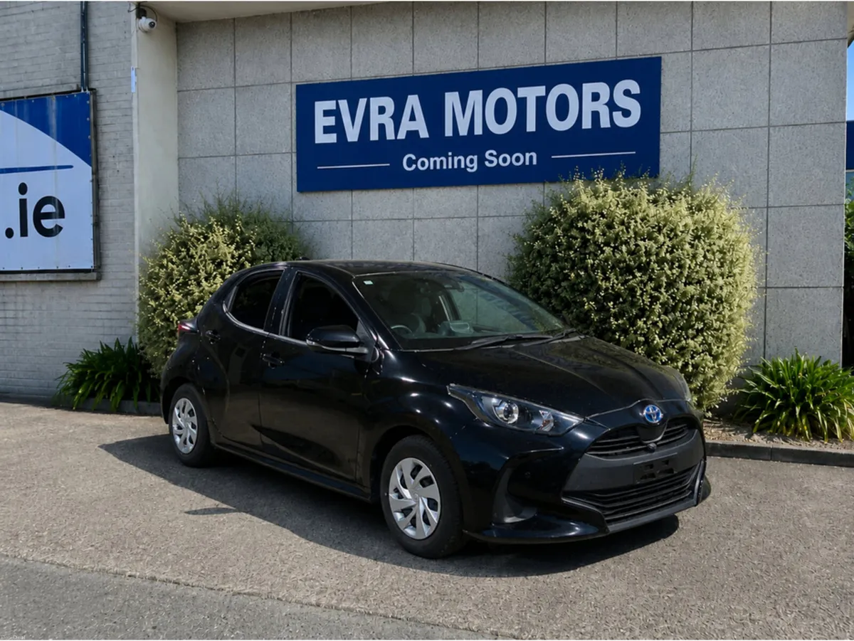 Toyota Yaris G HYBRID AUTOMATIC 1.5 PETROL //HEATE
