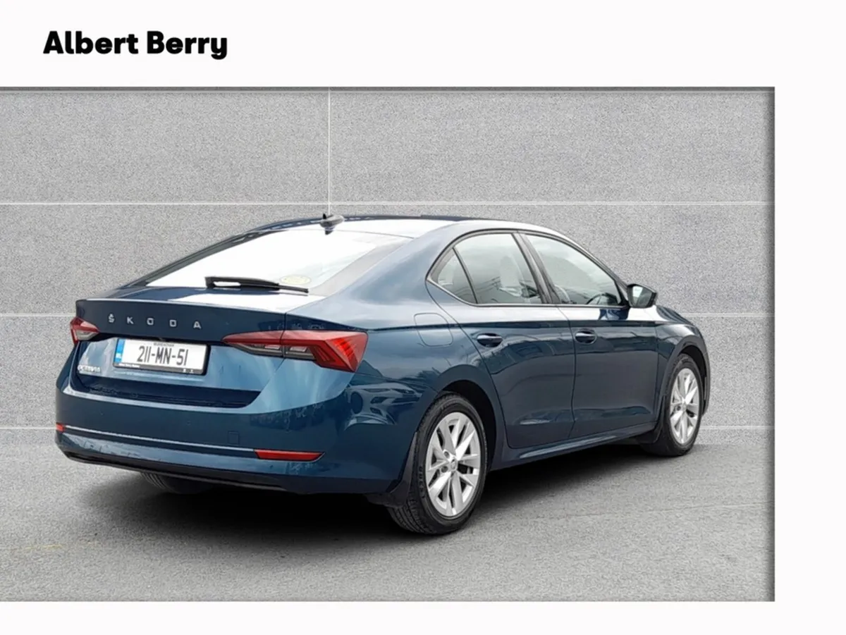 Skoda Octavia AMBITION 2.0 TDI 115HP 4DR - Image 4
