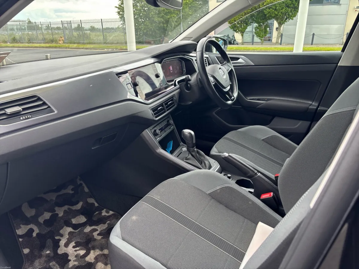 Volkswagen Polo Petrol Automatic - Image 3