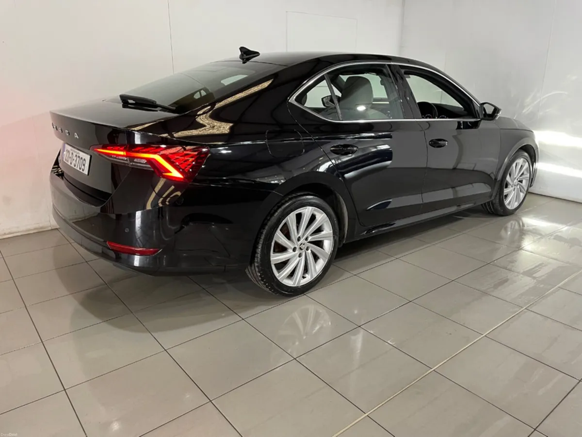 Skoda Octavia STYLE 2.0 TDI 150HP 5DR - Image 3