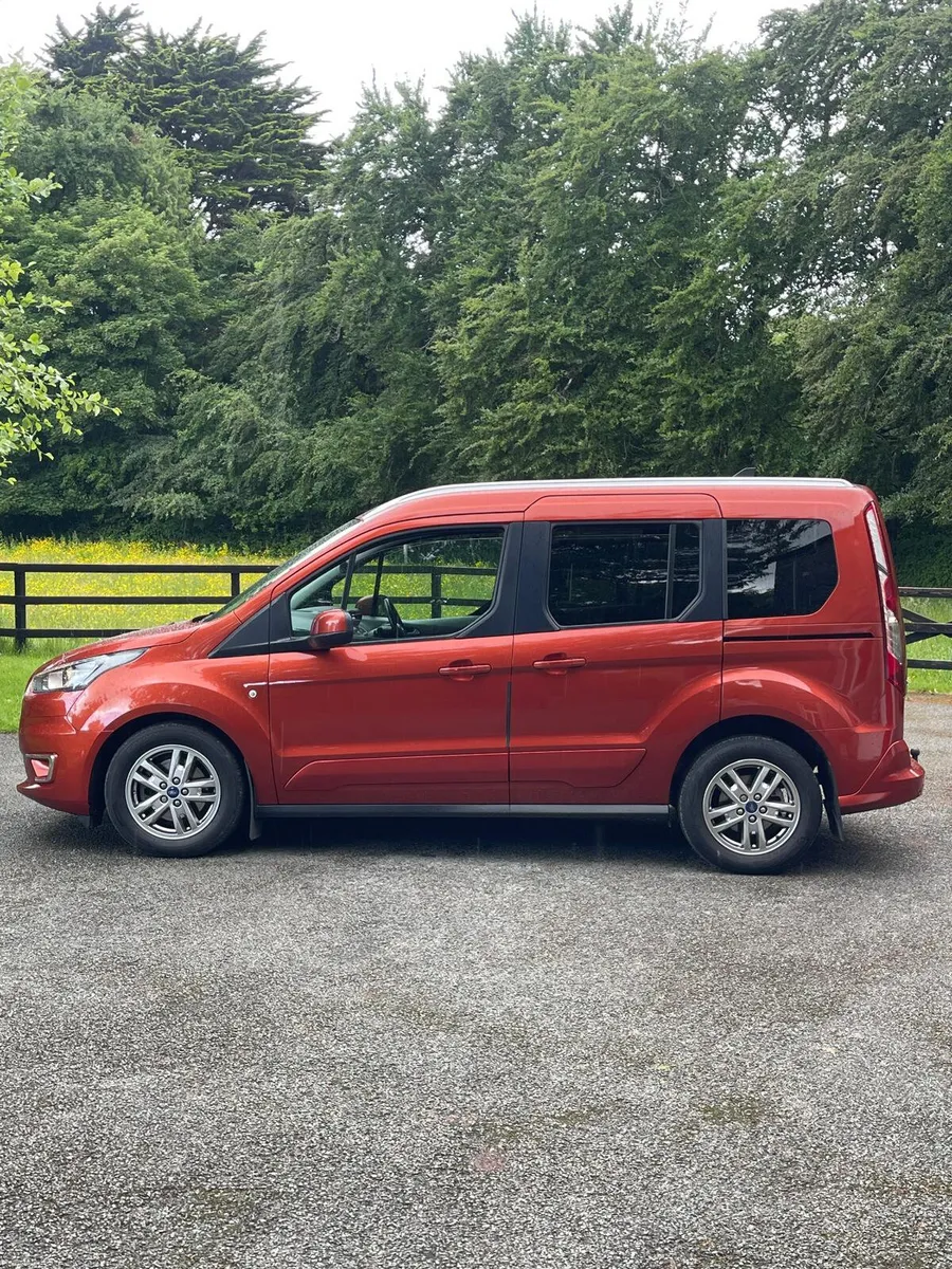 Ford Tourneo Connect Panoramic Roof Low Miles 221 - Image 4