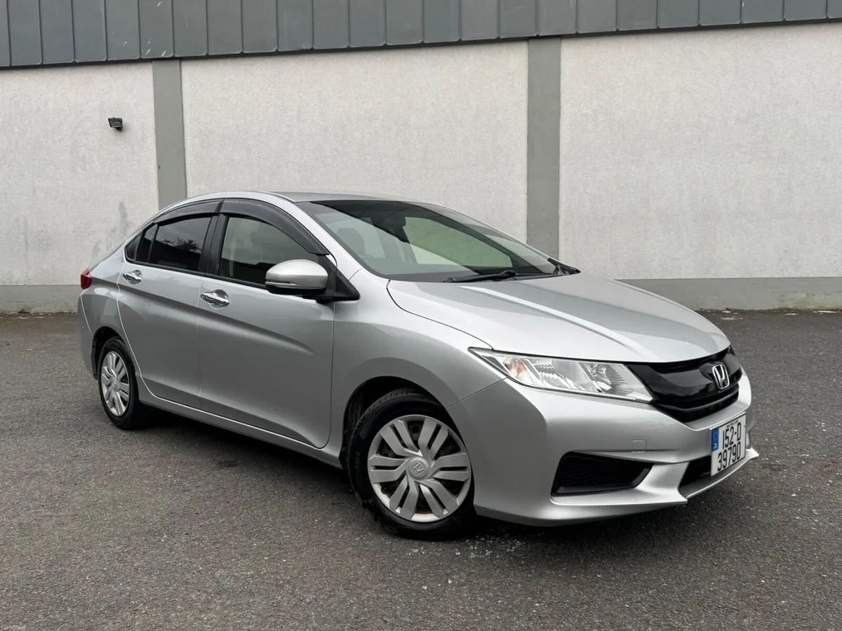 Honda Grace 2015 Automatic 1.5. - Image 1