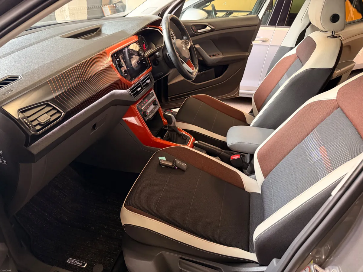 Volkswagen T-cross  1.0 2020 Automatic - Image 5