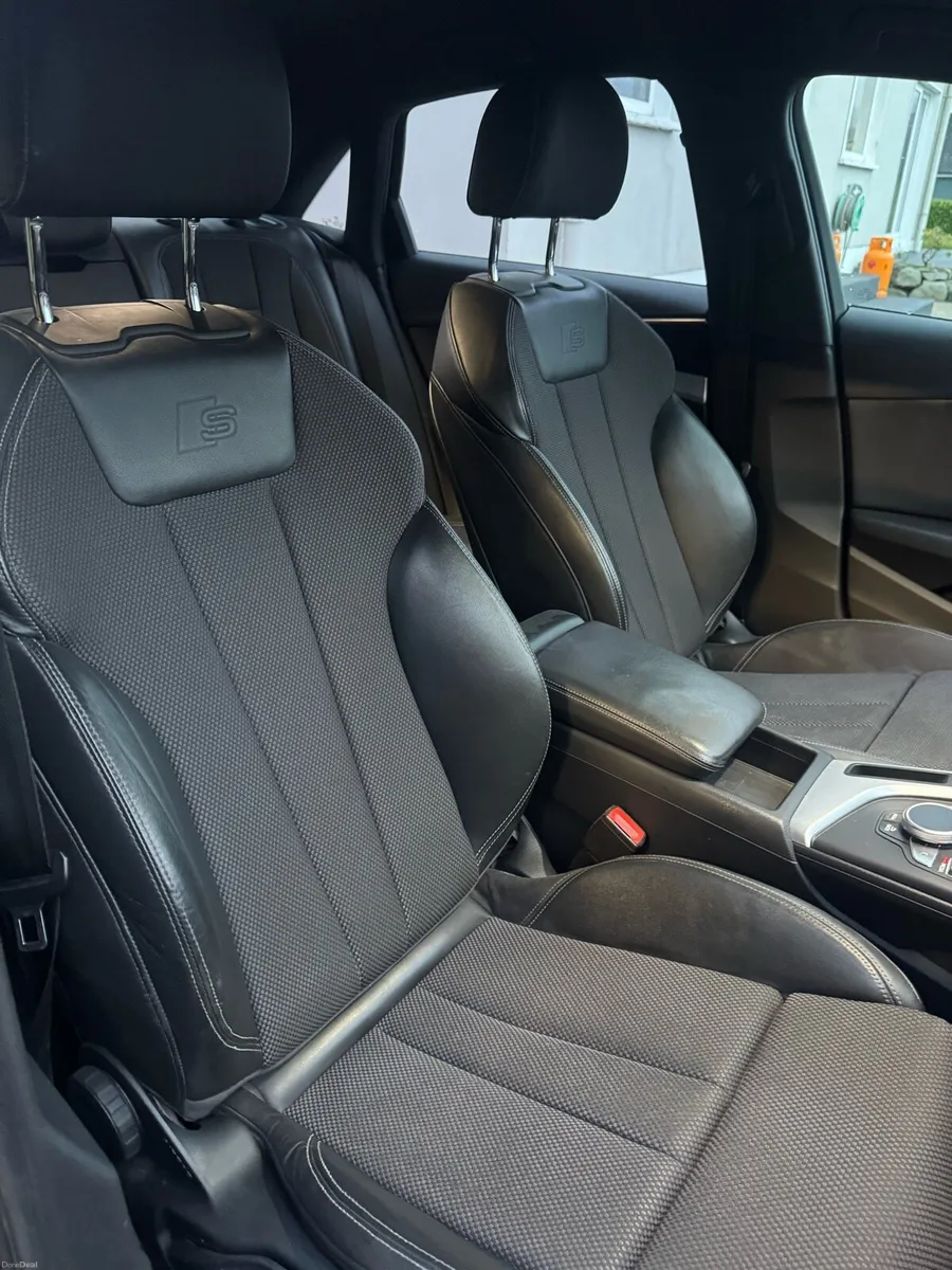 2016 Audi A4 TDI S Line Black Edition - Image 6