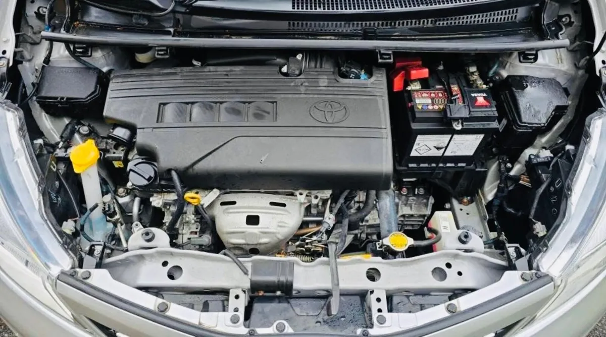 Toyota Yaris 2014 - Image 3