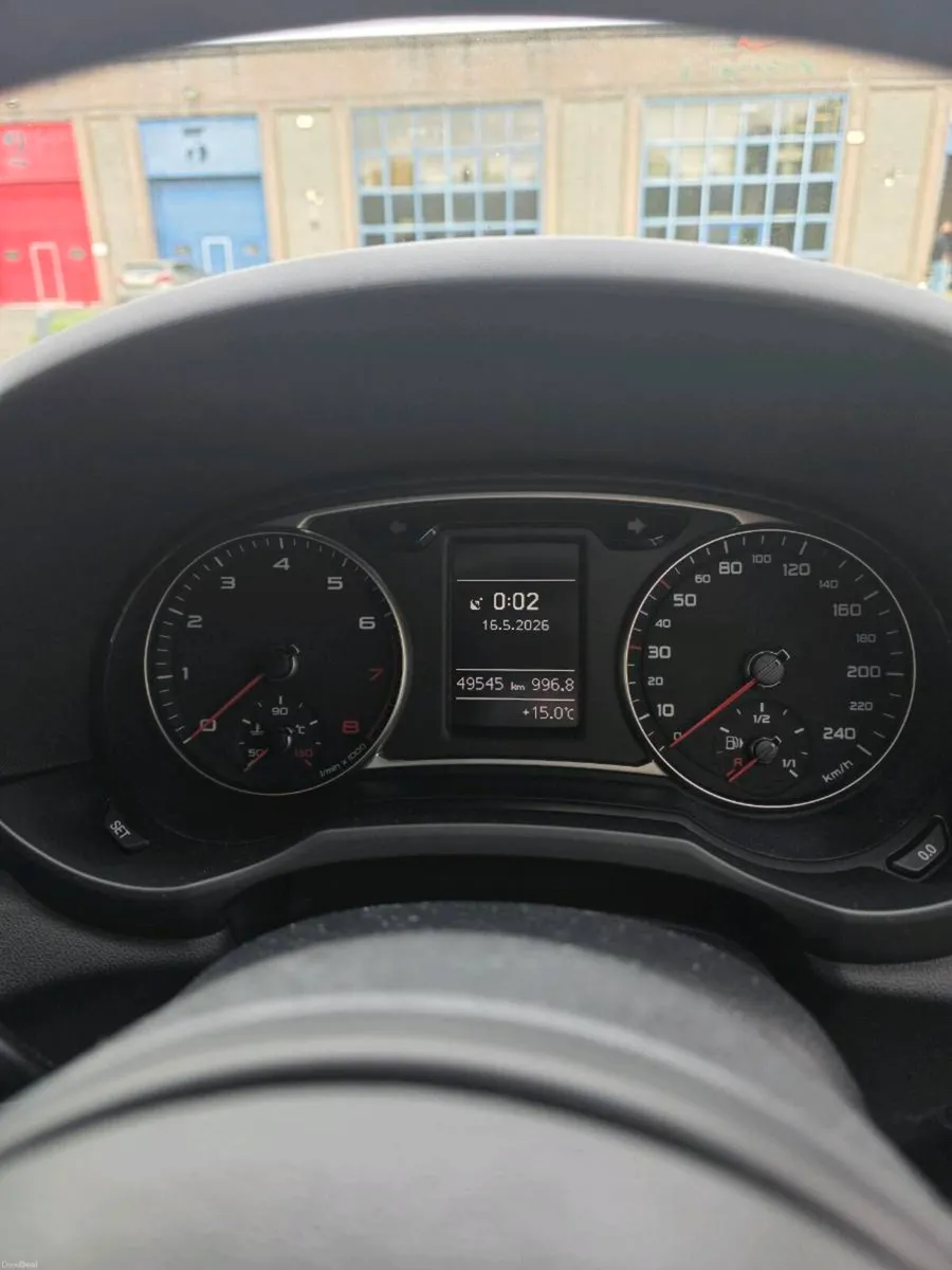 AUDI A1 2014 - Image 4