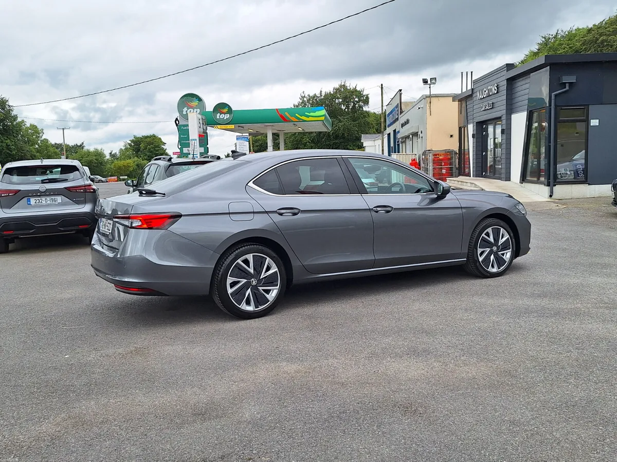 Skoda Superb 2.0 Tdi NEW MODEL *High Spec - Image 3