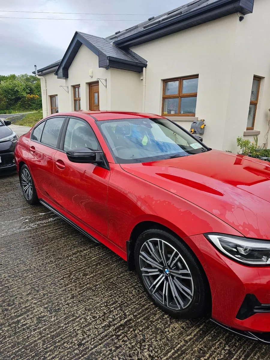 BMW 3-Series 2019 - Image 6