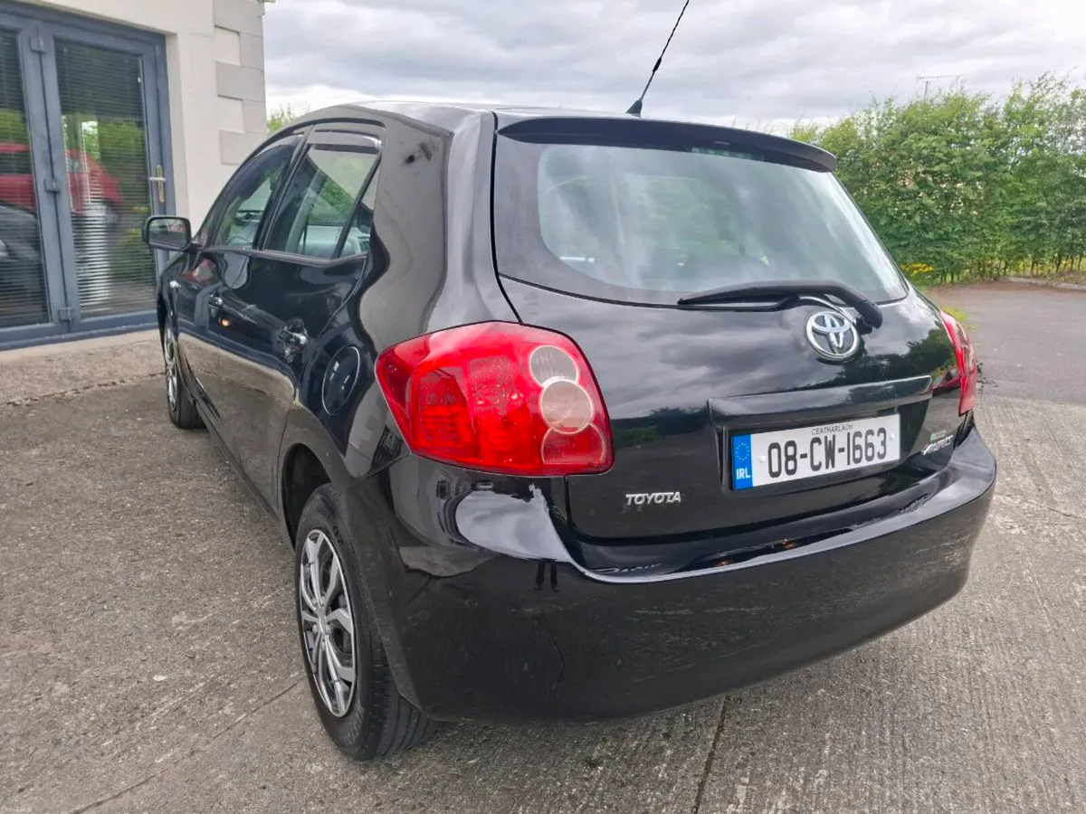 Toyota Auris Terra 1.4 - Image 4