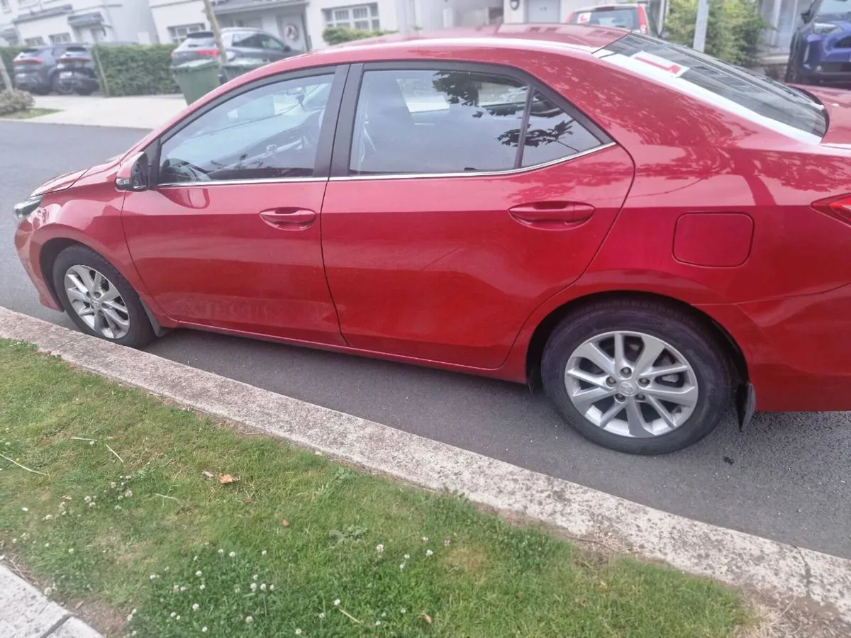 Toyota Coroll Very low KM - Image 4