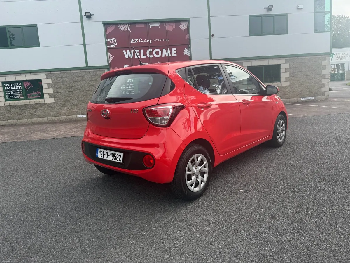 2019 Hyundai i10 automatic low mileage - Image 5