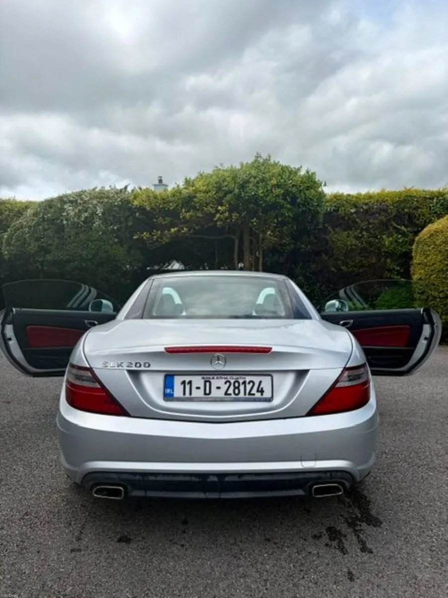 Mercedes-Benz SLK 2011 - Image 4