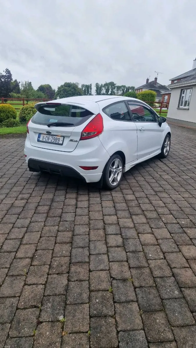 Ford Fiesta - Image 2