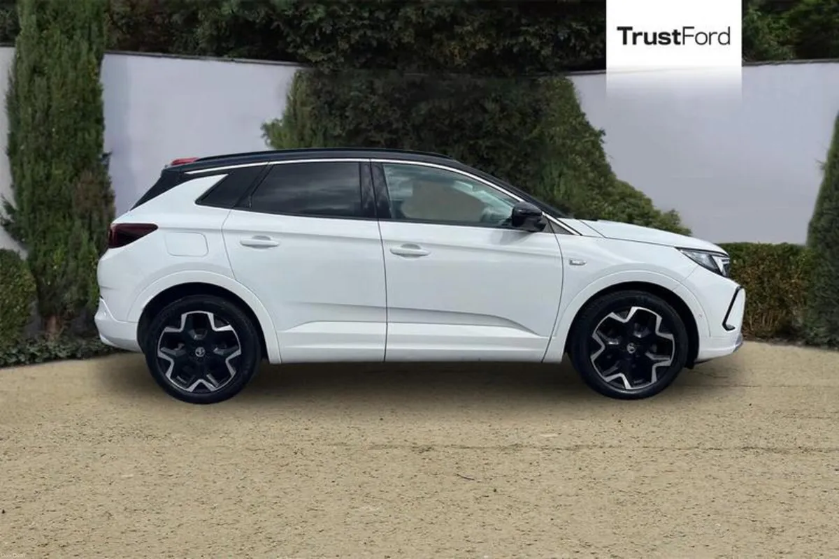 Vauxhall Grandland Elite - Image 3