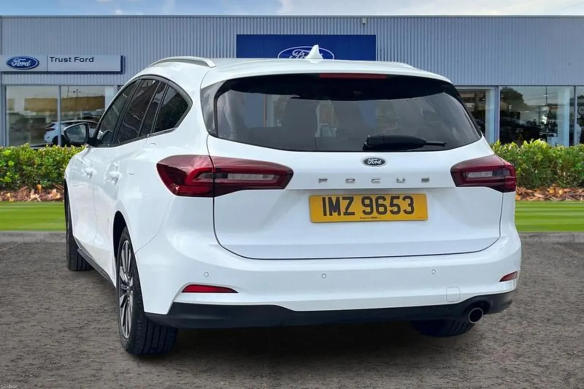 Ford Focus Titanium X - Image 2
