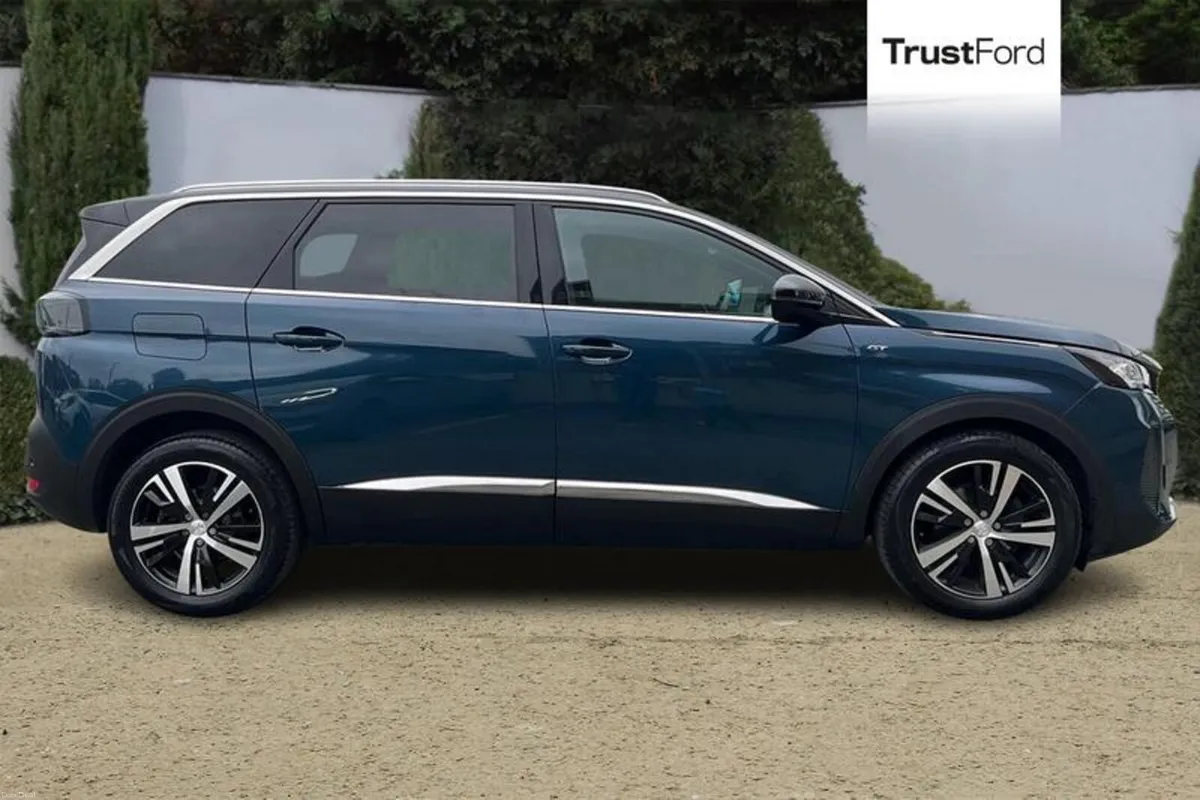 Peugeot 5008 GT - Image 3
