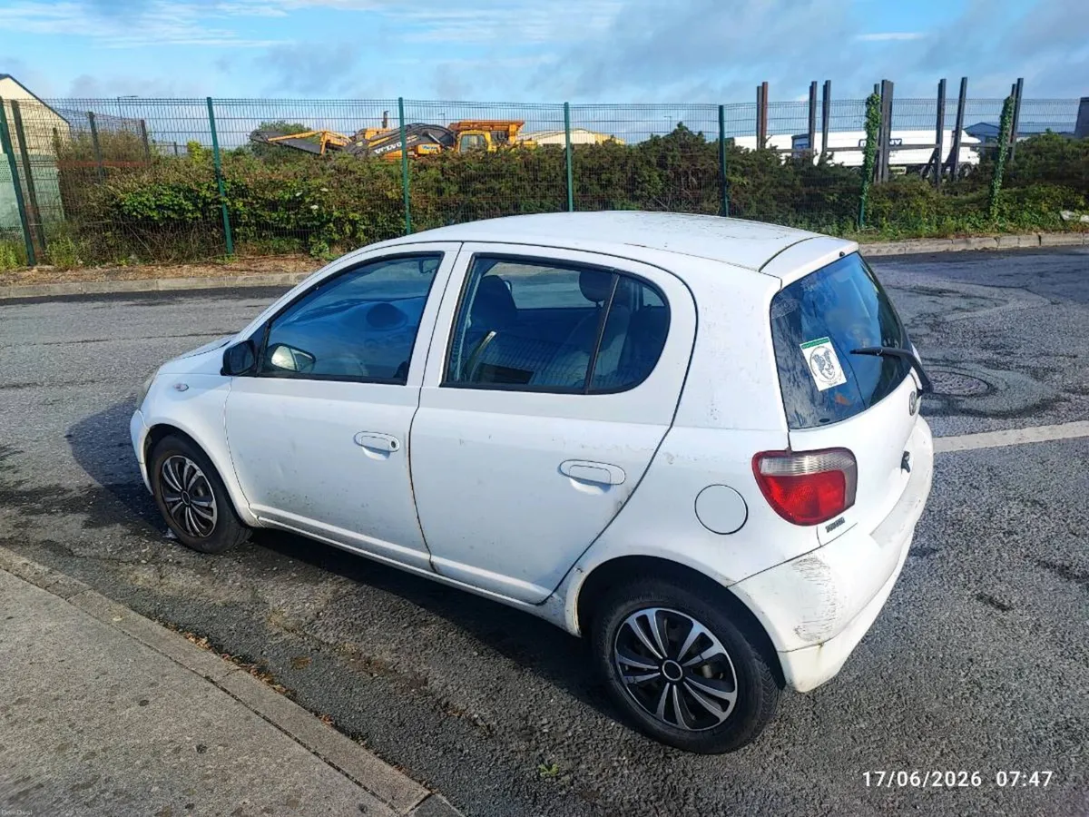 2002 Toyota yaris . Taxed and tested (1.3) - Image 2