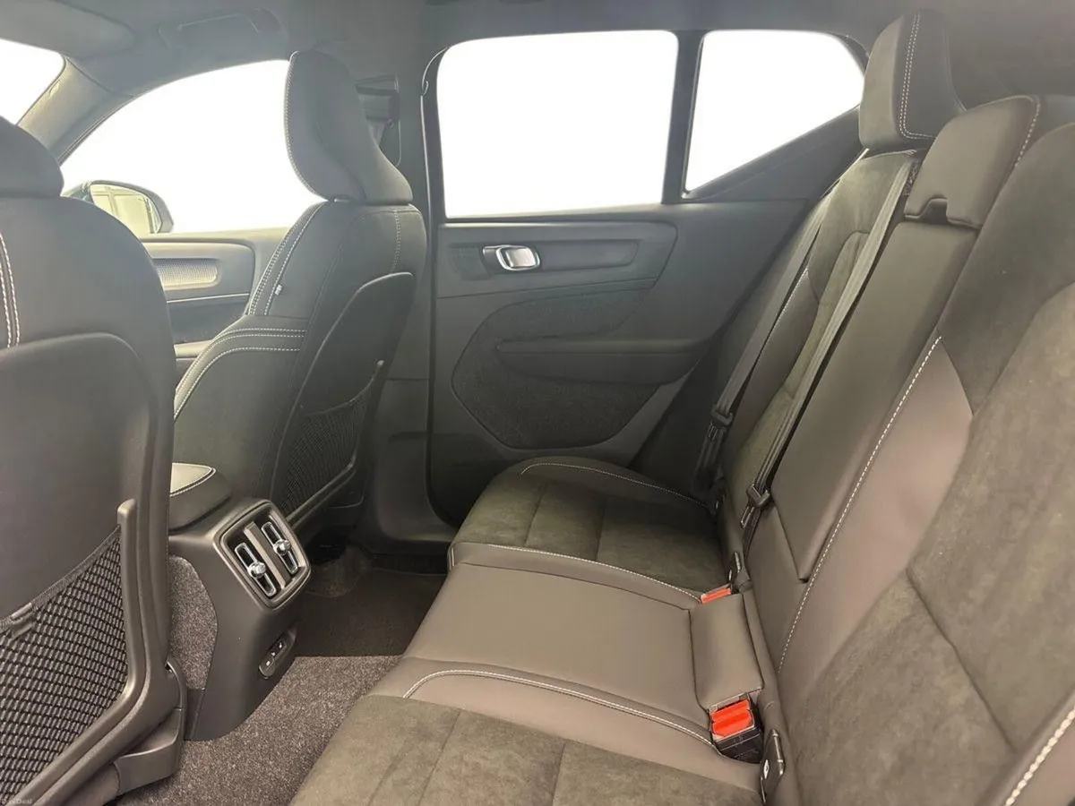 Volvo EX40 ULTRA EXT RANGE *ORDER* €120 PER WEEK O - Image 6