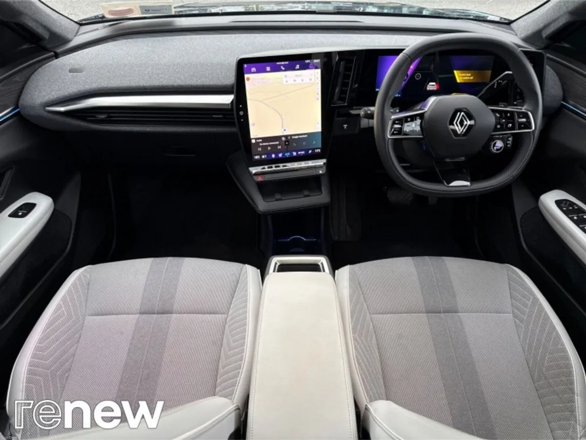 Renault Scenic E-Tech E-Tech 87kWh 220hp Iconic - Image 2