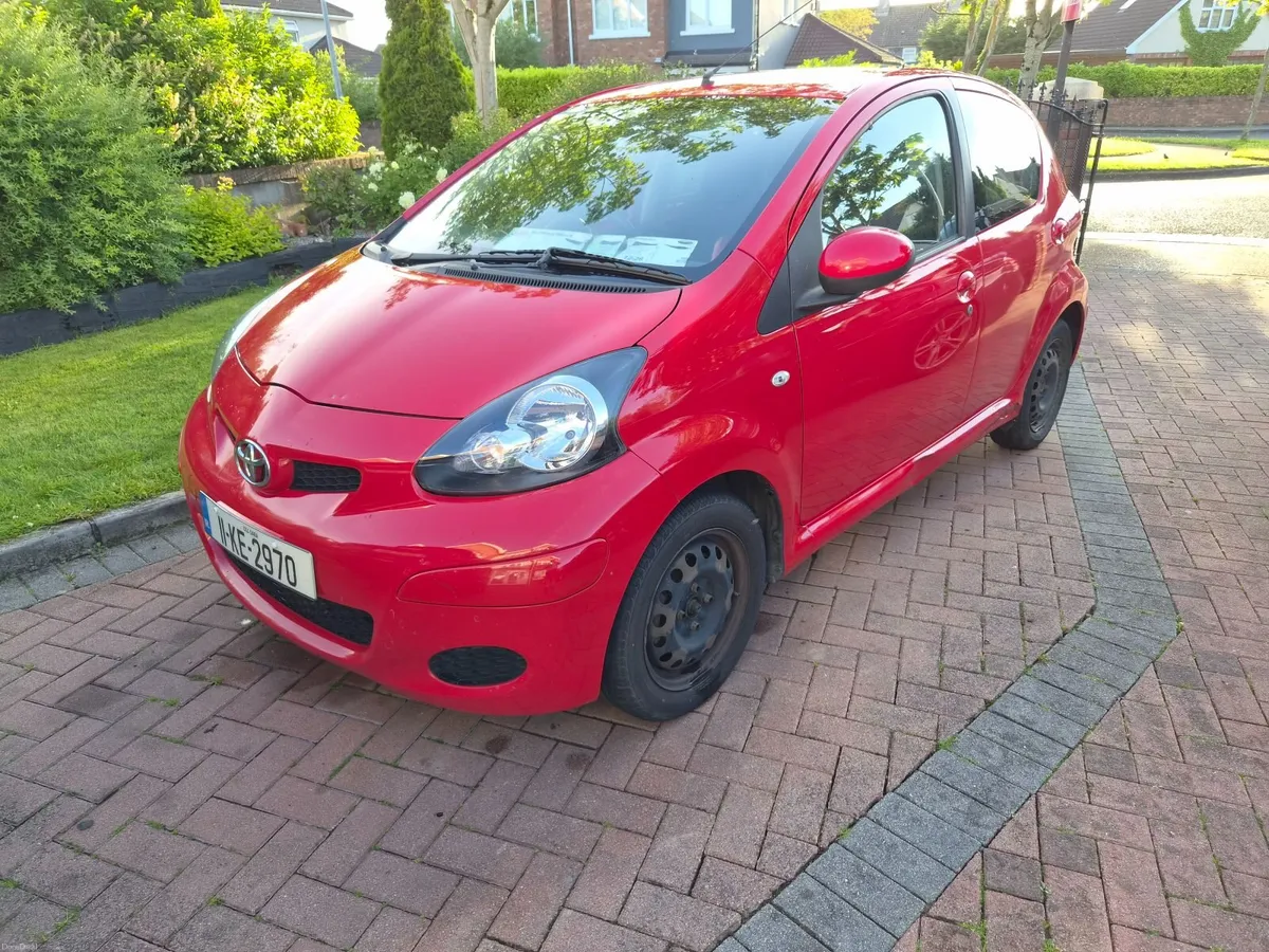 Toyota Aygo 2011 1 Owner from new FSH - Image 2