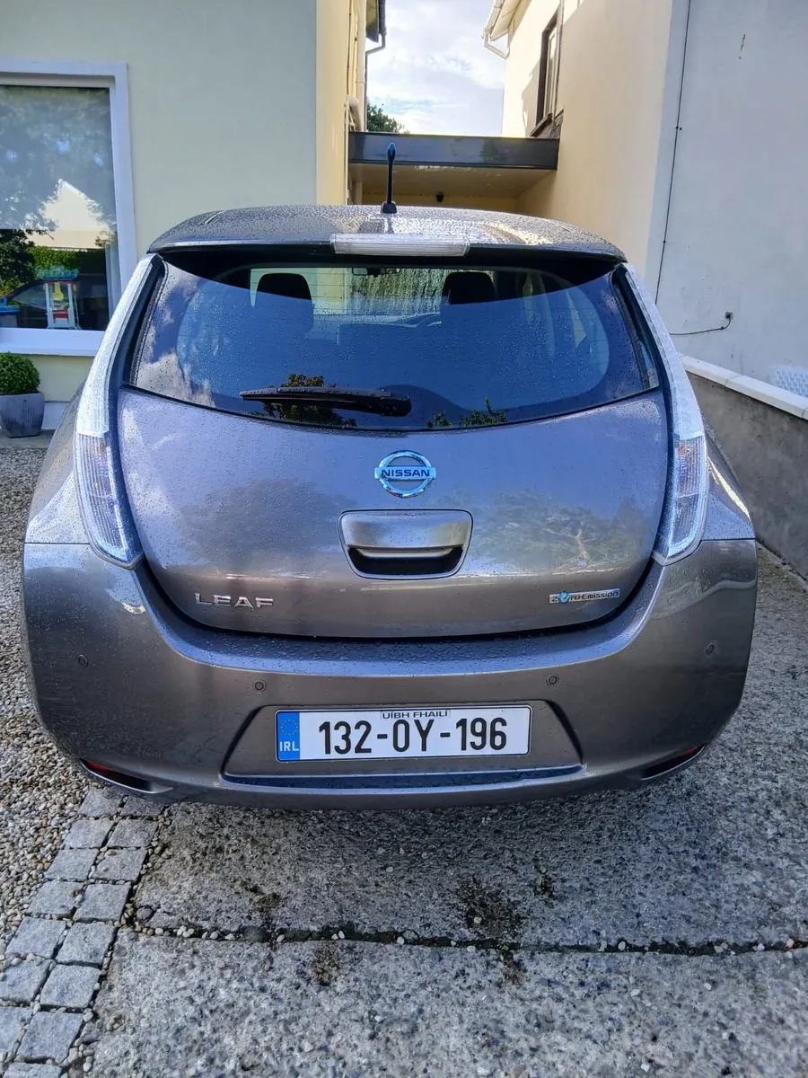 Nissan Leaf 2013 - Image 2