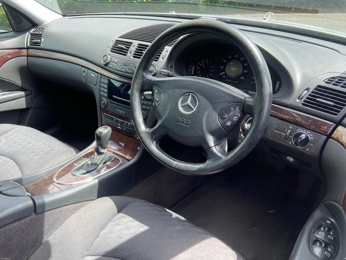 Mercedes E200 Auto - Image 6