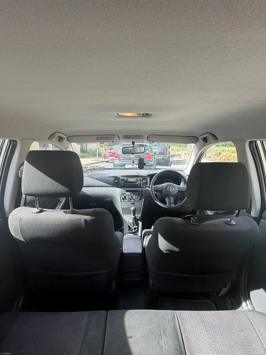 Toyota coralla - Image 2