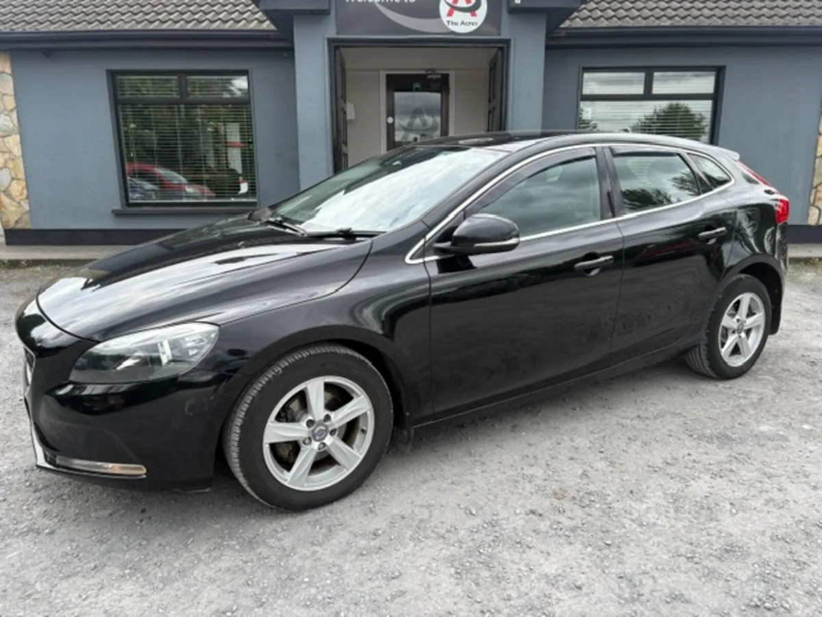 Volvo V40 2013 - Image 3