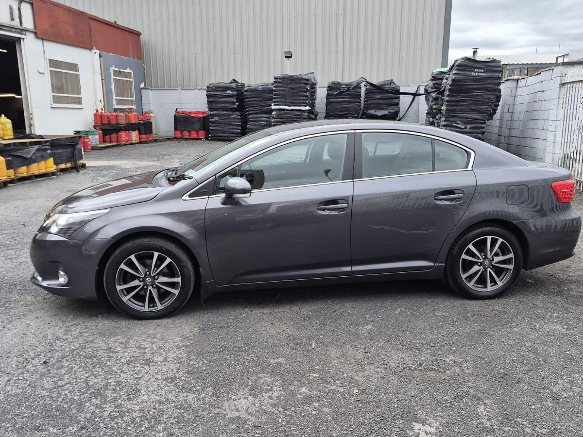Toyota Avensis 2012 - Image 3