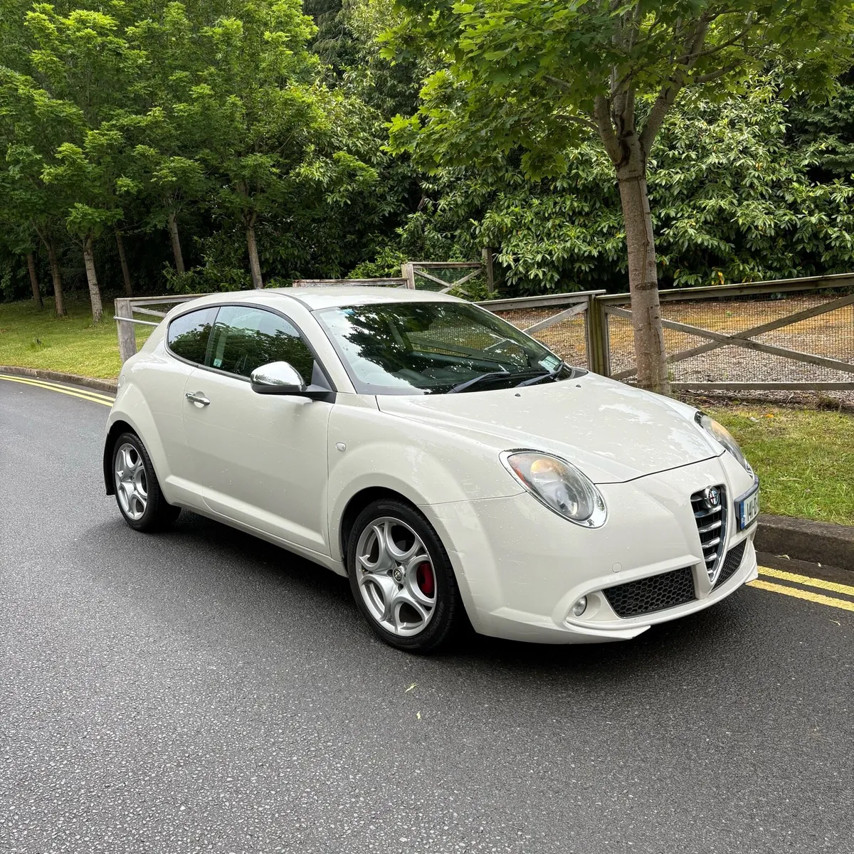 ALFA ROMEO BRAND NEW NCT 05/27 89,000 MILES - Image 2