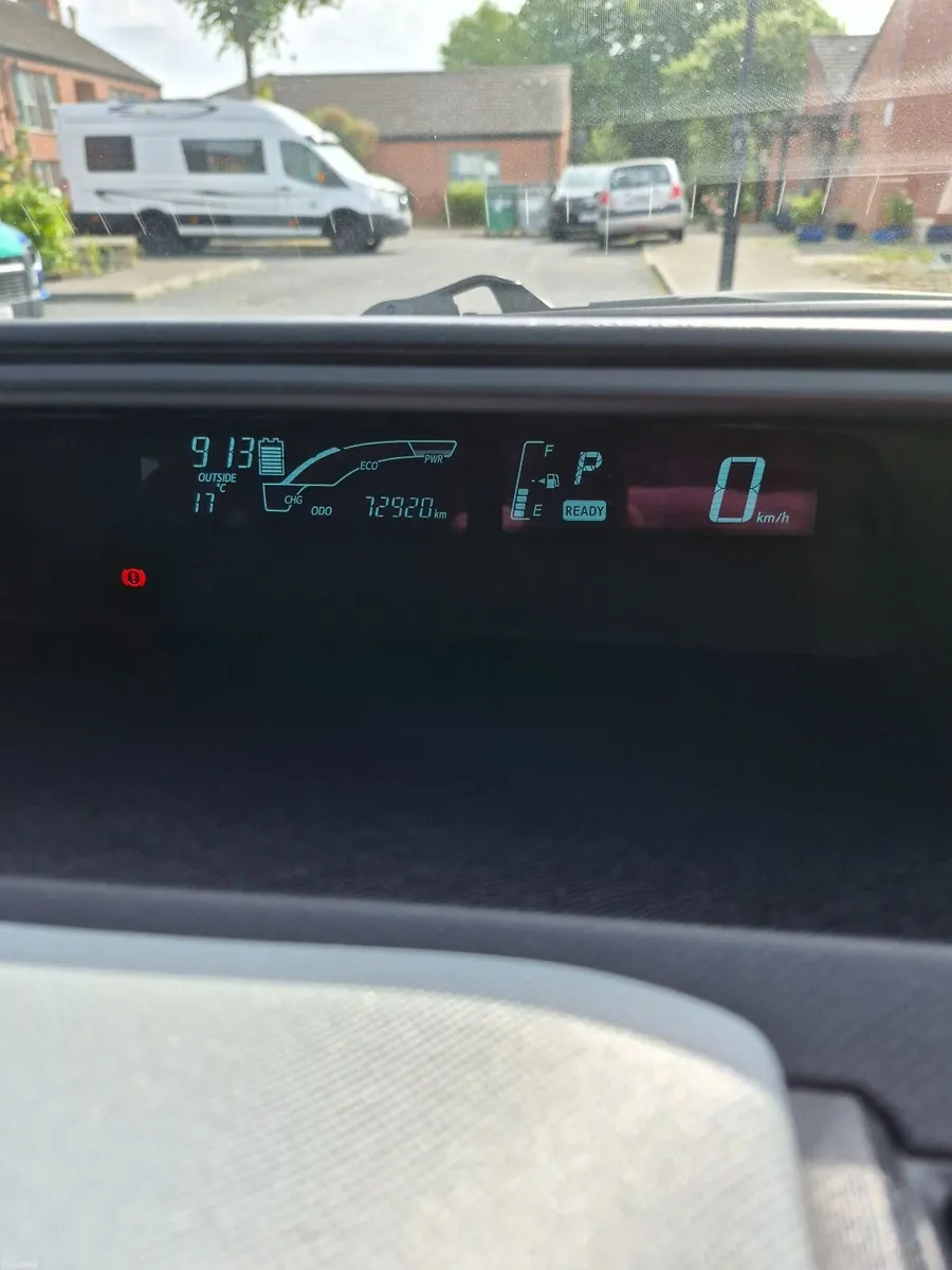 Toyota Aqua 2014 - Image 2