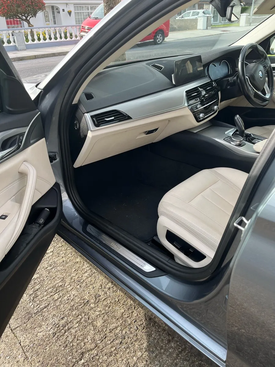 BMW5 series - Image 4