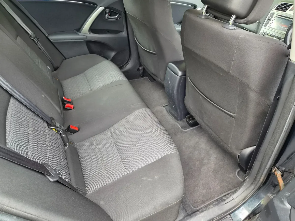 Toyota Avensis 2014 only 74k Miles! - Image 4