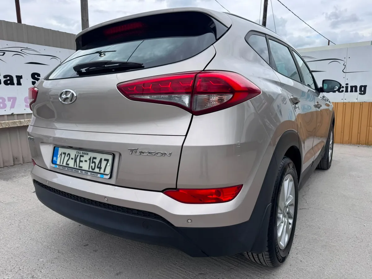 172 Hyundai Tucson 1.7D EXECUTIVE Warranty - Image 6