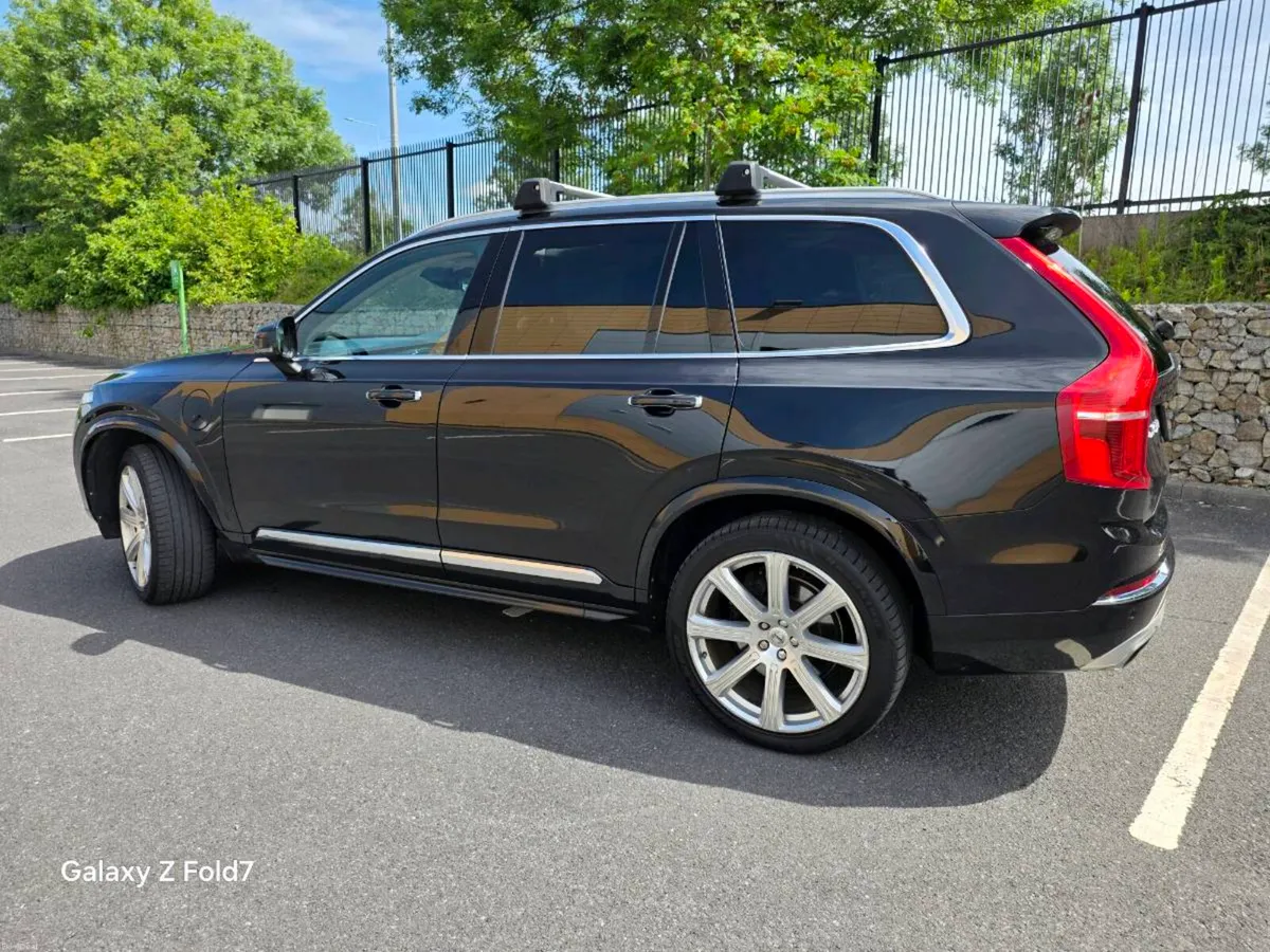 2016 Volvo XC90 Inscription T8 - Image 3