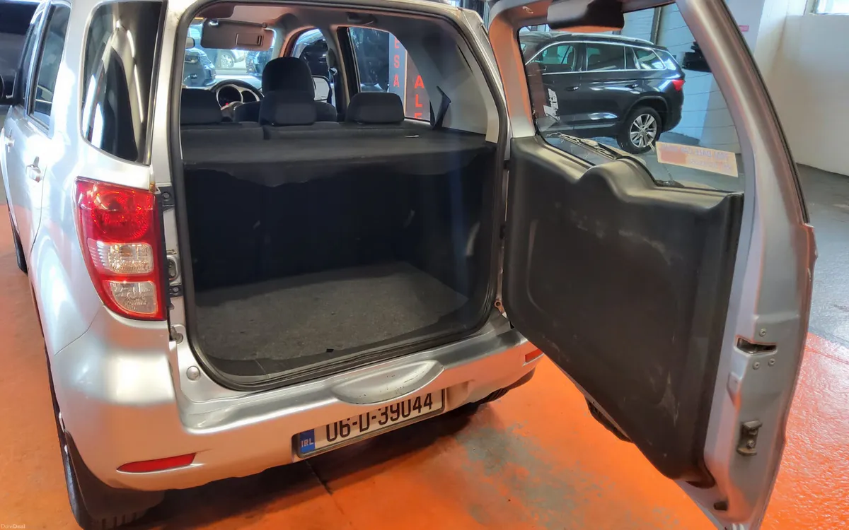 Daihatsu Terios 2006 - Image 4