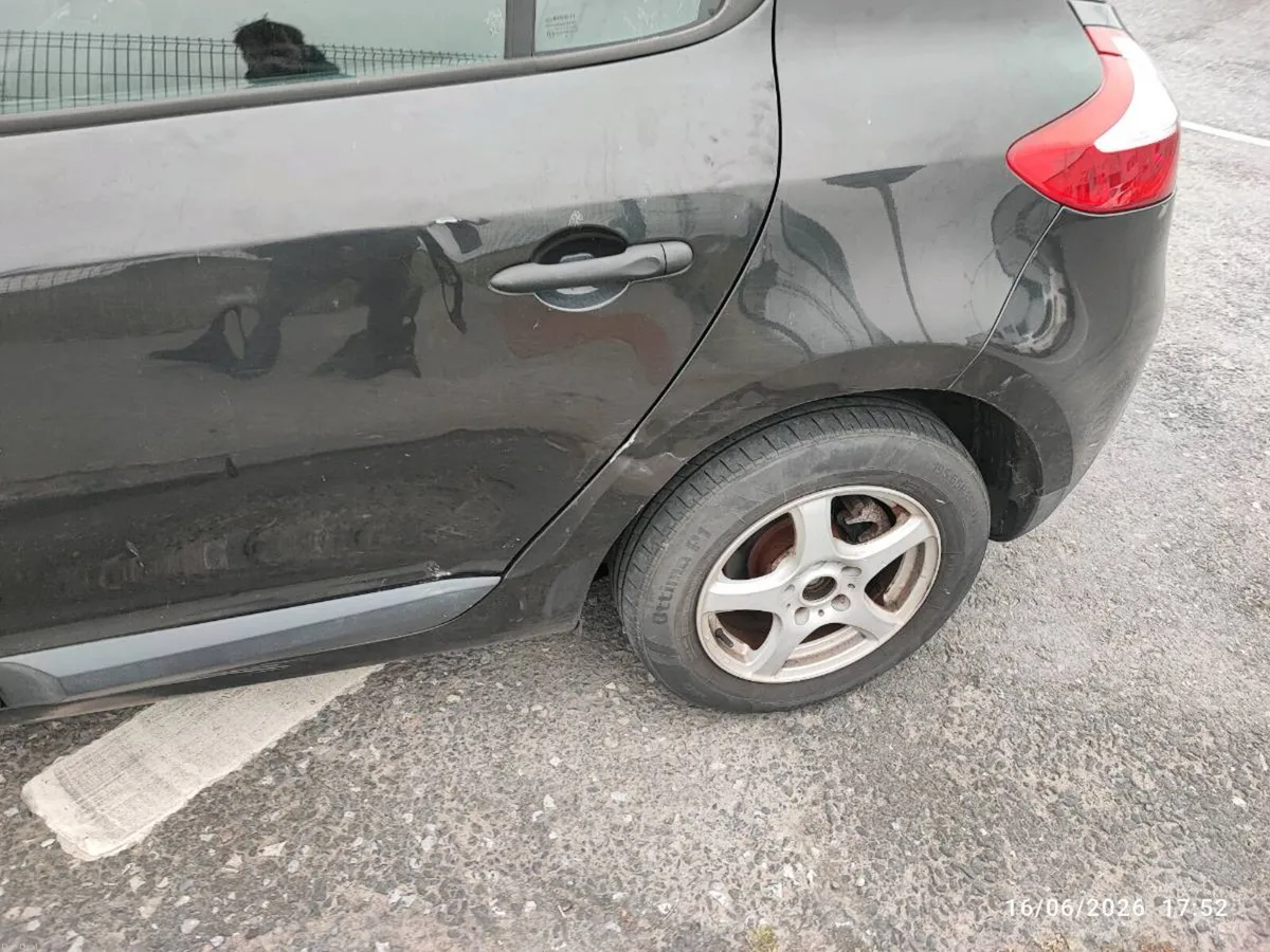 2010 Renault megane - Image 3