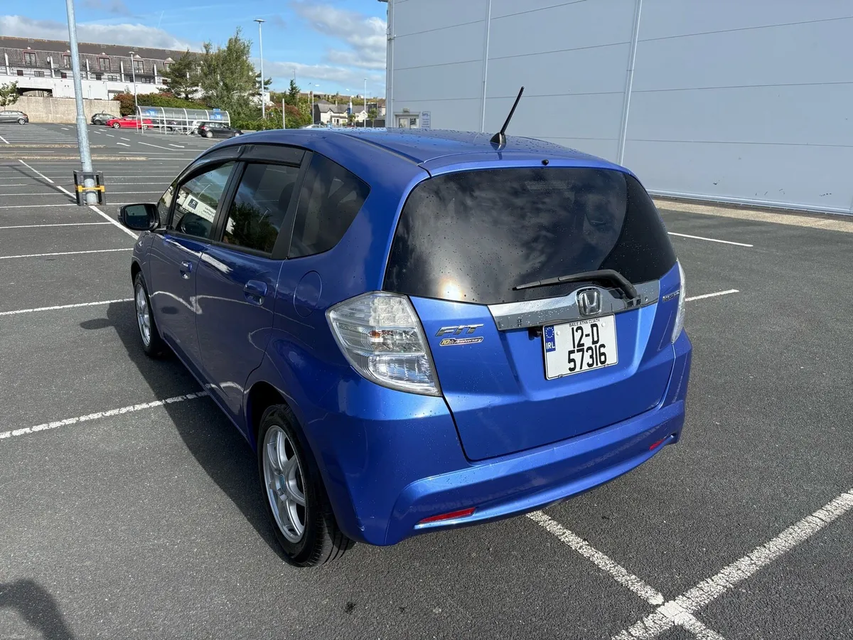 12 Honda fit (jazz) nct 5/27 - Image 2