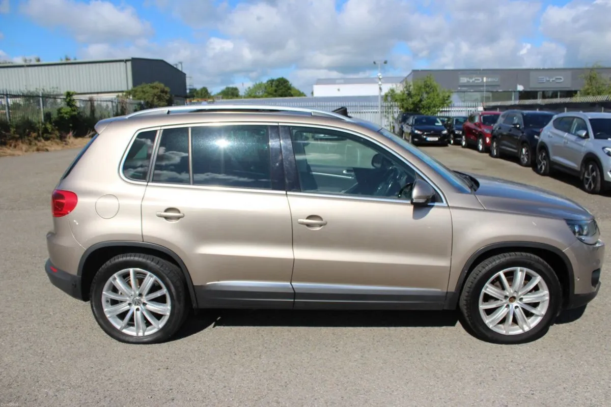 Volkswagen Tiguan 2.0 TDI 110BHP SPORT & STYLE - T - Image 3