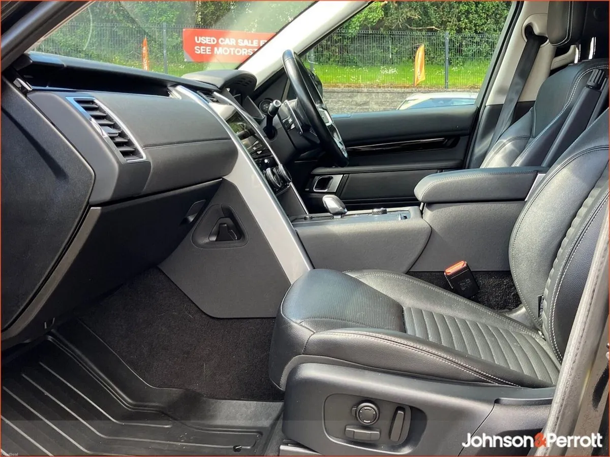 Land Rover Discovery DISCOVERY MY21 3.0 SD6 SE COM - Image 4
