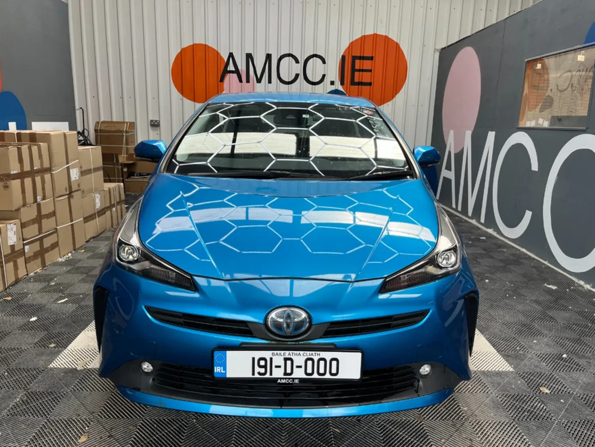 Toyota Prius 2019 TOYOTA PRIUS S 1.8 AUTOMATIC / C - Image 6