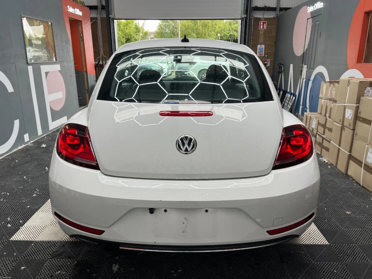 Volkswagen Beetle 2017 VOLKWAGEN BEETLE DESIGN 1.2 - Image 3