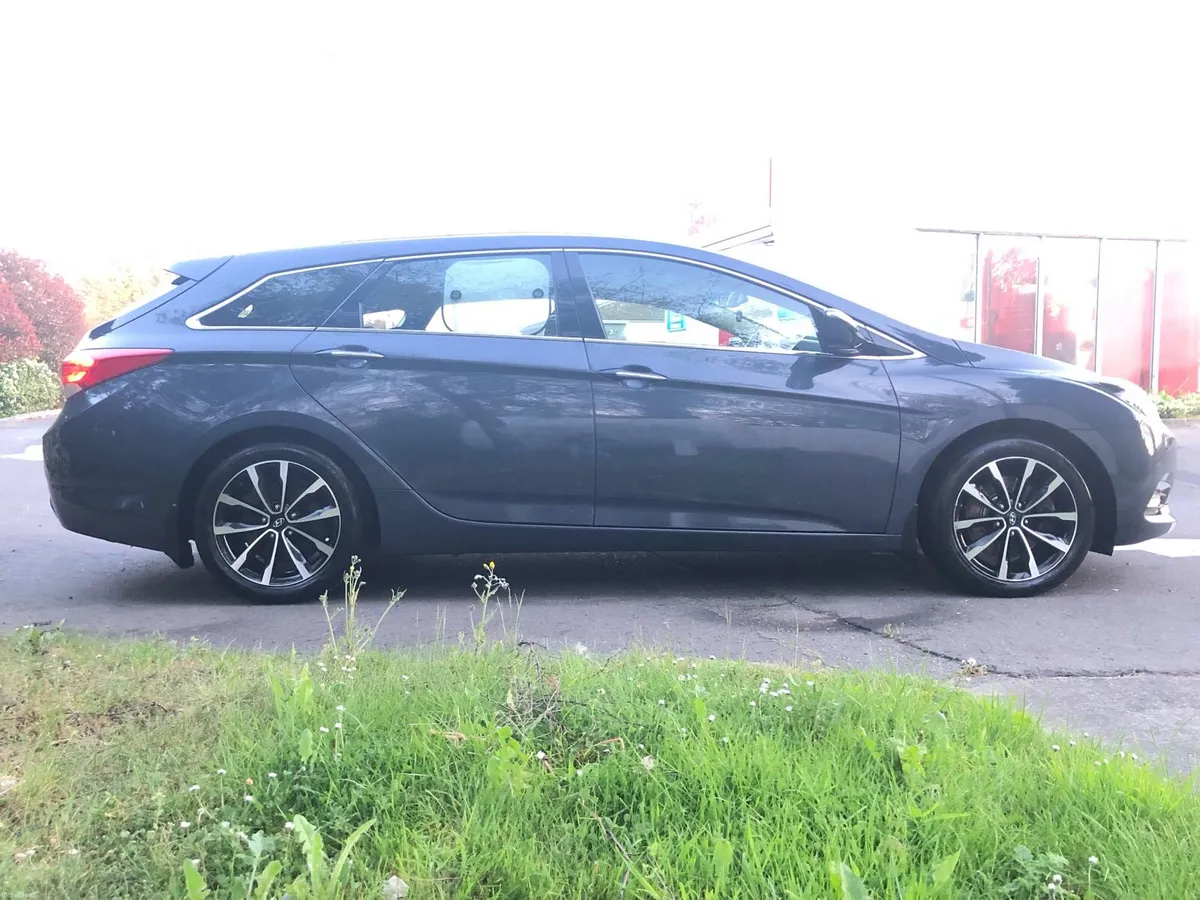 HYUNDAI I40 1.7D 141BHP EXECUTIVE PLUS Model - Image 4