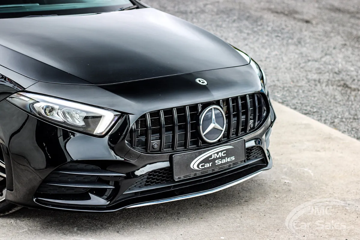 2019 MERCEDES BENZ A-CLASS AMG LINE - Image 4