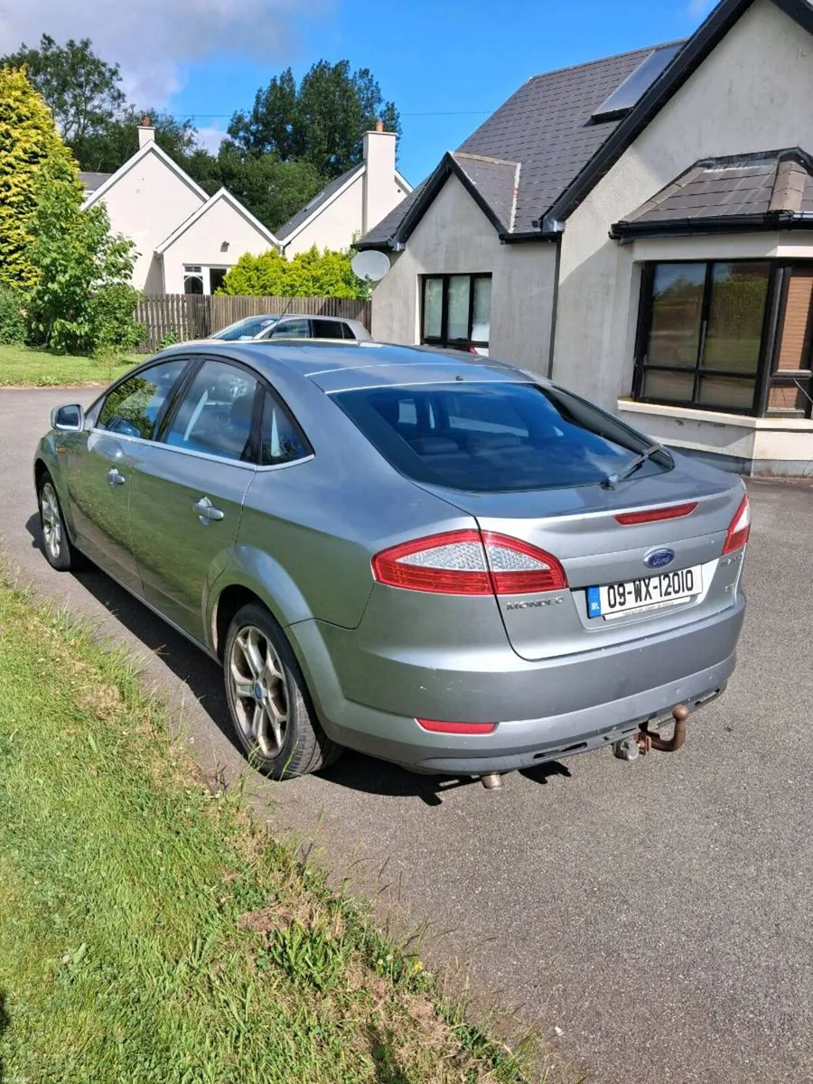 Ford Mondeo 2ltr titanium - Image 3