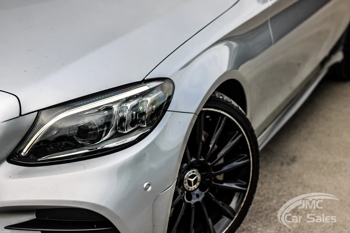 2021 MERCEDES-BENZ C220 AMG LINE - Image 4