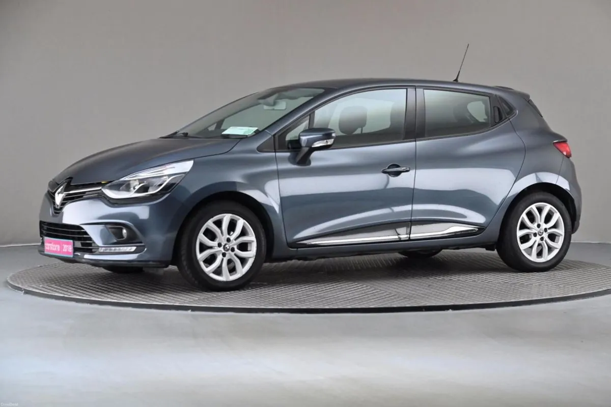 Renault Clio 1.2 TCE 5SPD DYNAMIQUE SAT NAV - Image 4